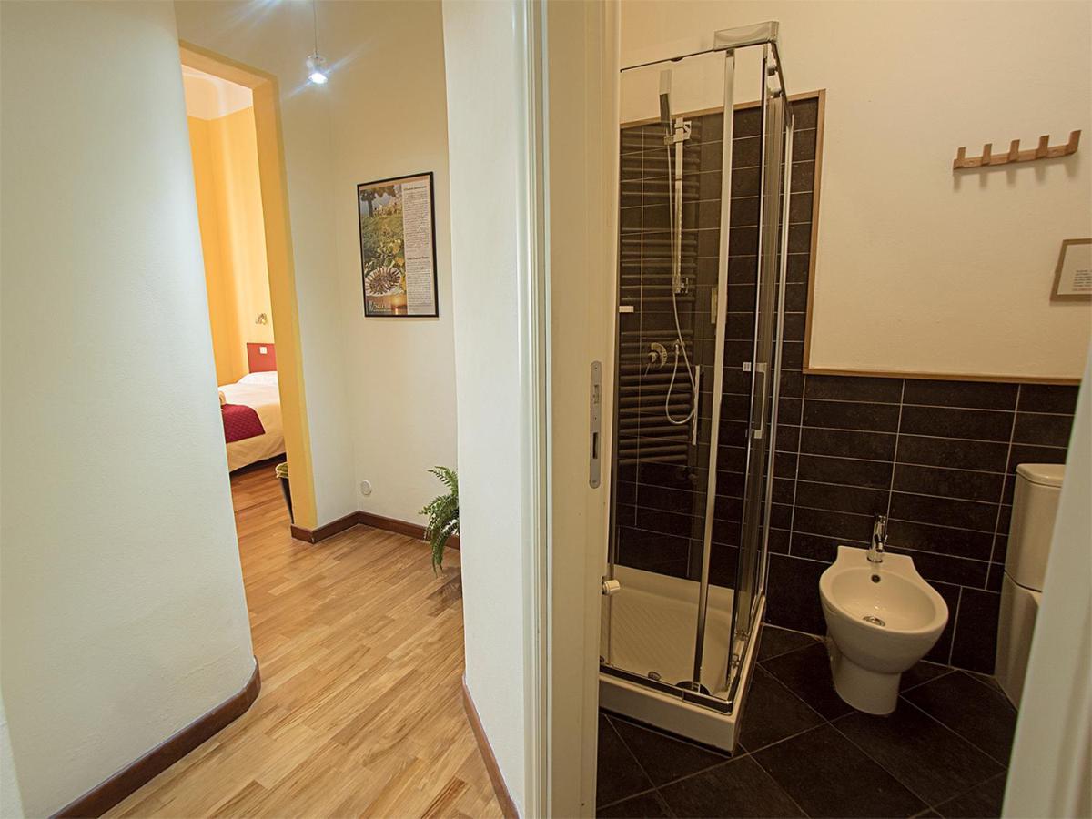 Residenza Viani Guest House La Spezia Habitación foto